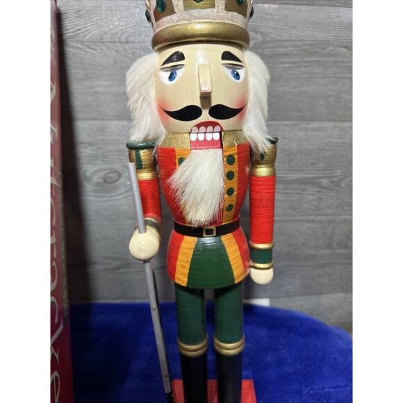 Vintage 20” Soldier Deluxe Wooden Nutcracker Timeless Treasures In Box Green Red - Picture 3 of 14